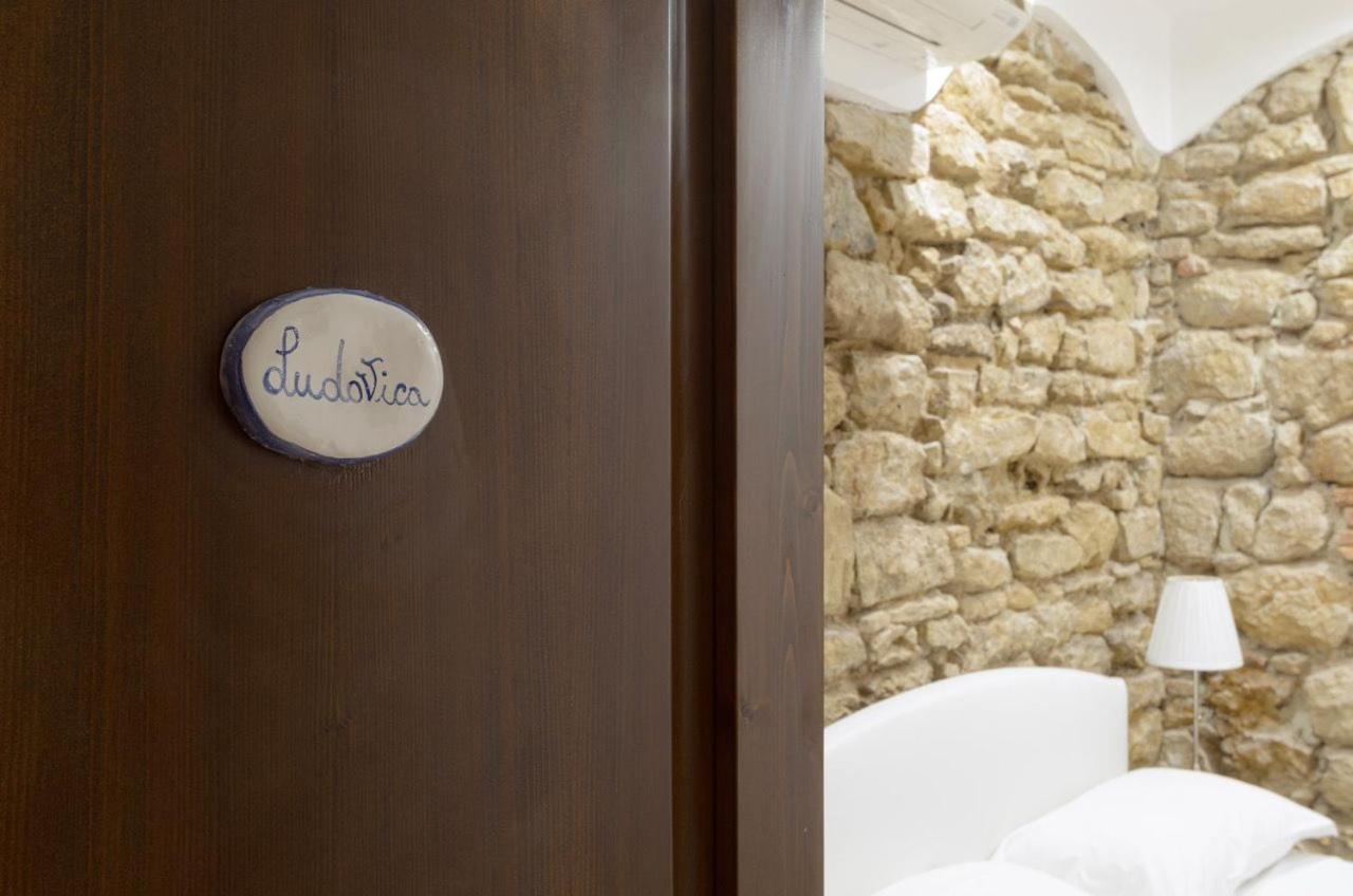 B&B Le Stanze Di Ludovica Termoli Exterior foto